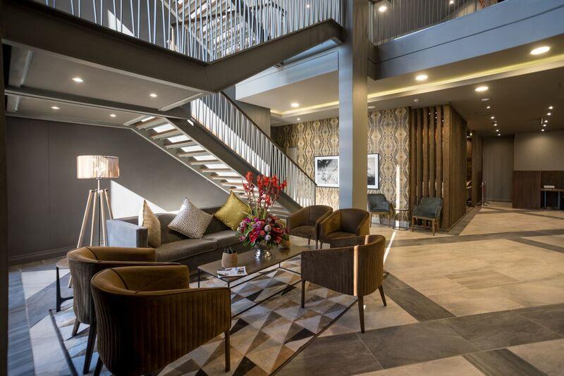 Mayfair Hotel Mthatha Buitenkant foto