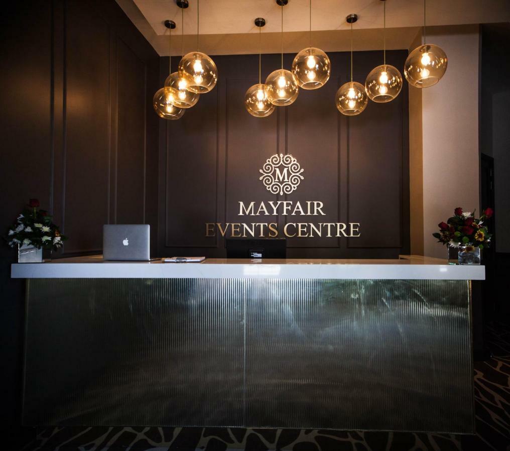 Mayfair Hotel Mthatha Buitenkant foto